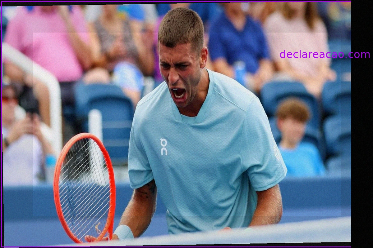 Cobolli se recupera y vence a Blockx para avanzar a octavos de final en Cincinnati